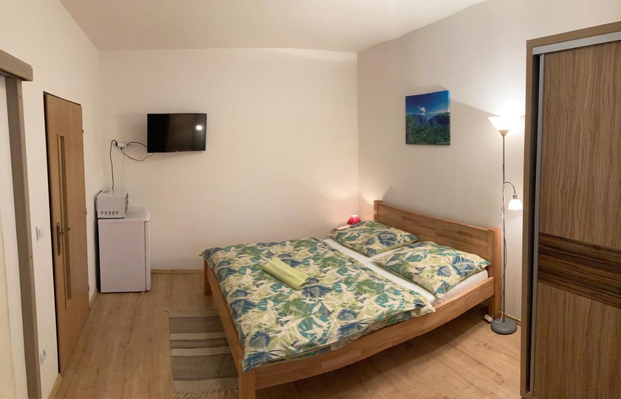 Vila Lesana Nova Lesna Exterior photo